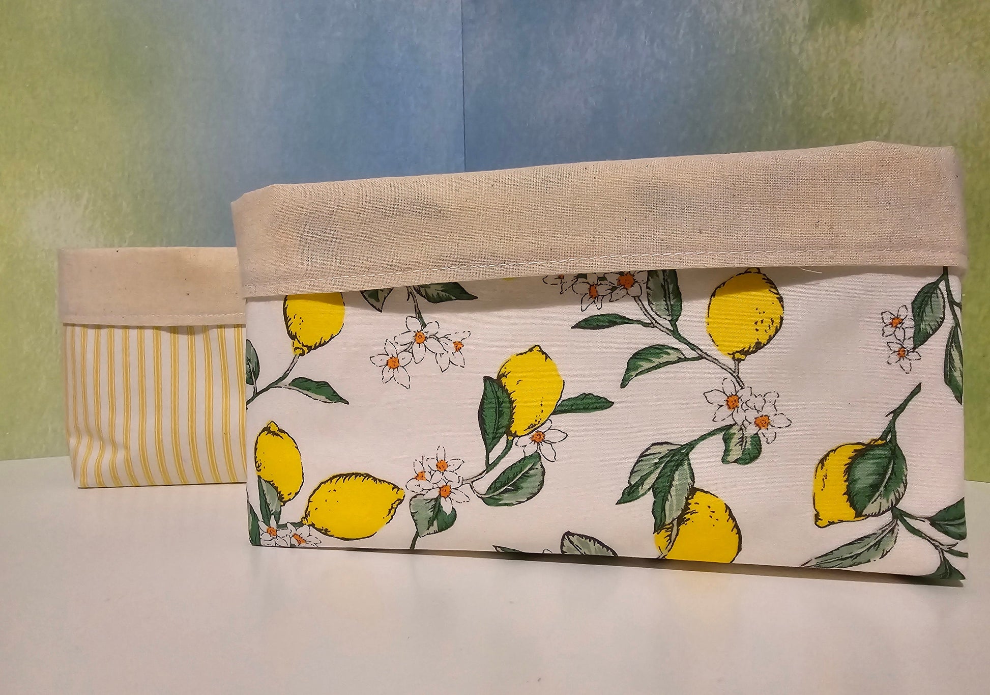 Italian Style Lemon pattern Fabric Basket with Canvas Lining. Bread Basket, Reversible Fabric Basket, Eco-Friendly Organiser, Home Decor